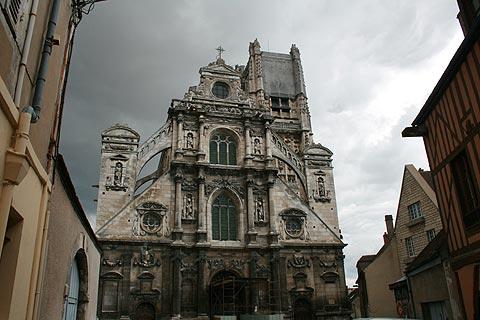 Cathedral facade in Auxerre