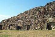 Cairn de Barnenez, Brittany