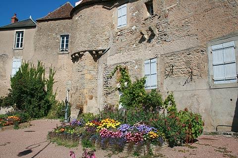 Old stone houses in Corbigny
