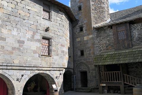 Courtyard of Murol castle