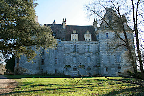 Outside of Chateau de Lanquais