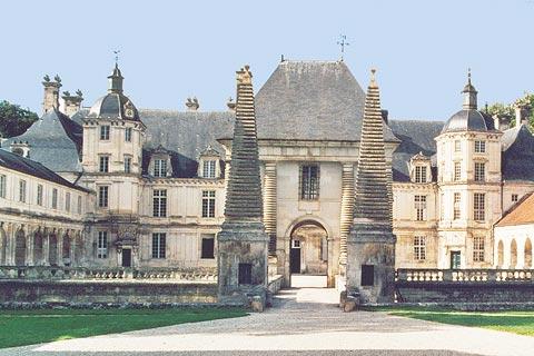 Facade of Chateau de Tanlay