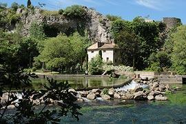 photo of Fontaine-de-Vaucluse