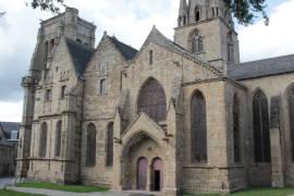 photo of Guingamp Basilica of Notre-Dame-de-Bon-Secours