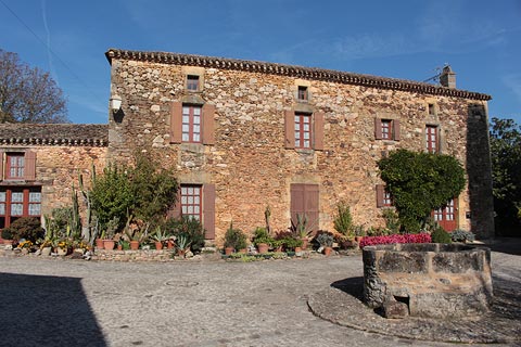 House and fountain in lower Biron village