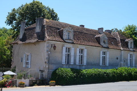 Maison Chastenet, Issac