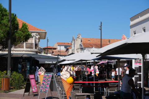 centre of Mimizan Plage