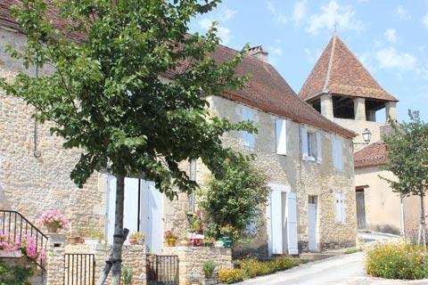 traditional Dordogne village houses