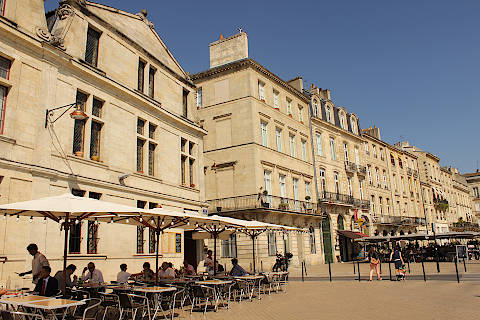 19th century buildings in Chartrons