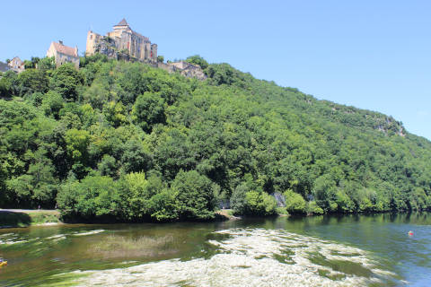 Beach on the Dordogne below the Chateau de Castelnaud