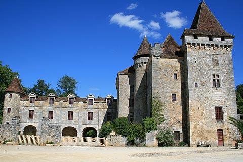 Imposing castle in Dordogne village of Saint-Jean-de-Cole