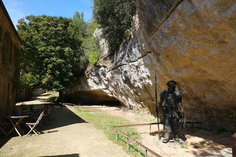 Abri Cro Magnon at Les Eyzies