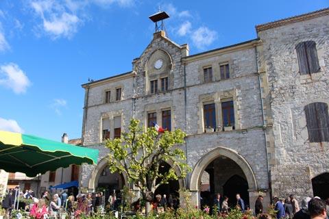 town hall in Place des Cornieres