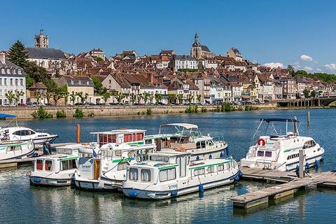 View of Joigny town and Yonne river