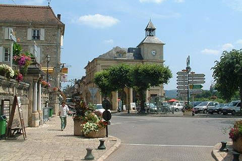 Centre of Le Bugue village